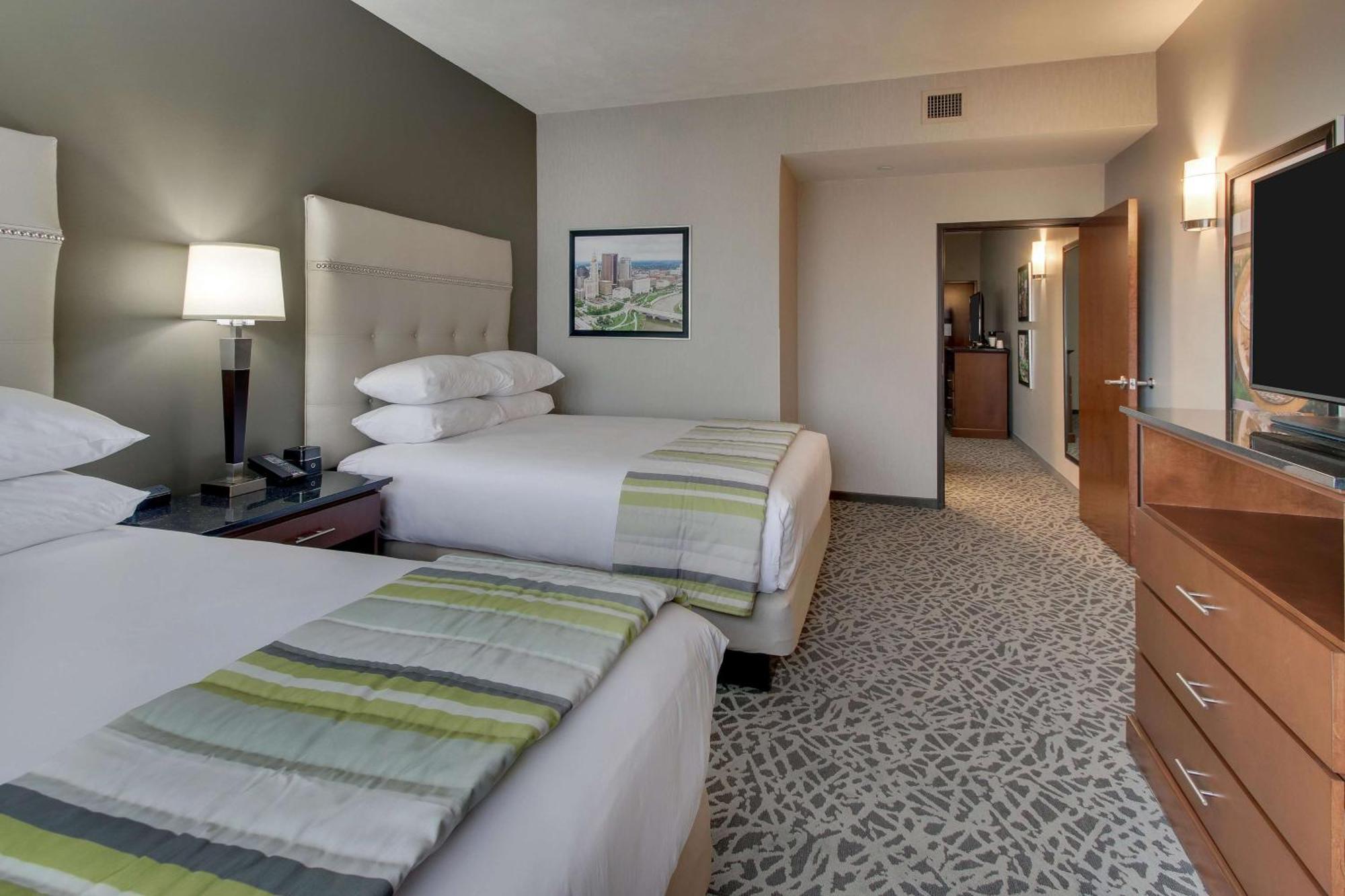 Drury Inn & Suites Cleveland Beachwood Exterior foto